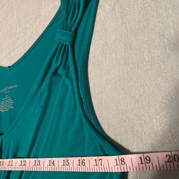 Liz Lange Green sleeveless soft knit Maternity Dress size M sleeveless elastic - Picture 8 of 9